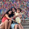 Pai solo cria duas filhas após perder as mães: “O pai também pode fazer" imagem