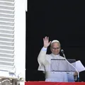 Papa Leão XIV aprova documento que reafirma defesa da monogamia imagem