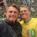 Saiba a possível data para Bolsonaro anunciar Tarcísio como sucessor imagem
