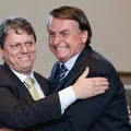 Tarcísio promete perdão a Bolsonaro se for presidente imagem