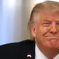 Maioria dos brasileiros acredita que taxação de Trump não tem justificativa imagem