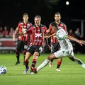 Vitória sofre gol nos acréscimos e fica no empate contra o Juventude imagem