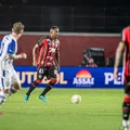 Vitória perde para o Confiança e está eliminado da Copa do Nordeste imagem