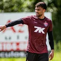 Não vai sair! Vitória chega a acordo para renovação de Ronald imagem