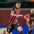 Vitória tem problema na lateral-direita para enfrentar o São Paulo imagem