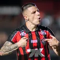 "Vontade de esculachar", diz Renato Kayzer após empate do Vitória imagem
