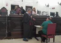 Acusado de crime brutal alega que facadas não foram com intenção de matar