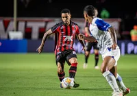 Após eliminação, Matheuzinho diz que o Vitória "perdeu para si mesmo" imagem