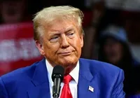 AtlasIntel: tarifa contra Brasil faz rejeição a Trump disparar imagem