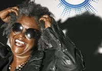 Atração do Festival A Tarde FM, Sandra Sá é destaque do Palco imagem