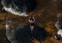 'Banheiras' naturais de 5 milhões de anos atraem turistas na Amazônia imagem