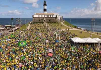 Bolsonaristas protestam contra Moraes no Farol da Barra
