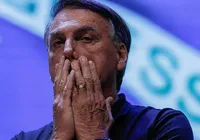 Bolsonaro é preso e deve cumprir regime fechado imagem