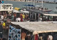 Cantor revela detalhes do naufrágio de balsa durante show na Ribeira imagem