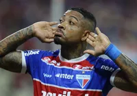 Carrasco! Ex-Vitória, Marinho marca golaço contra o Bahia; assista imagem