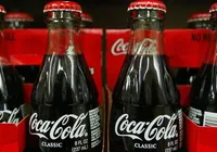 Coca-Cola do Brasil é mais saudável que a dos EUA? Nutricionista responde imagem