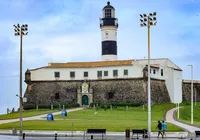 Moradores da Barra repudiam evento com 6 trios elétricos em pleno dezembro