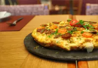 Do balcão da padaria ao conceito de delicatessen da família Faro