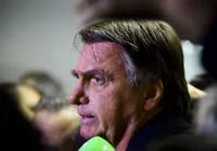 Milhares de dólares na casa de Bolsonaro: PF apura suposto plano de fuga imagem