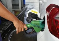 Dois navios carregados de petróleo são retidos em operação da Receita imagem
