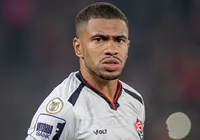 Ex-Vitória não se firma no Grêmio e ainda pode trocar de time; veja