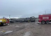 Vídeo: Fogo destrói veículos em garagem de prefeitura de cidade baiana
