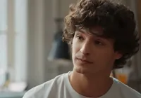 Homem de saia em Vale Tudo: veja famosos que desafiam estereótipos imagem
