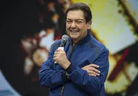 Internado desde maio, Faustão recebe alta e segue tratamento em casa imagem