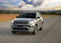Jeep Compass 2026 chega com até R$ 20 mil de desconto e mais tecnologia