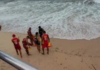 Adolescente desaparece após se afogar na Praia de Amaralina