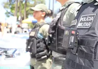 Menino morre, pais não socorrem e corpo passa 24 horas no sofá imagem