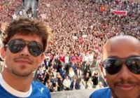 Mesmo sem pontuar, ferraristas lotam Milão para ver a dupla da equipe
