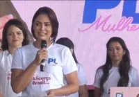 Michelle Bolsonaro choraminga em evento do PL: "Galego está em casa"