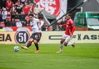 Na estreia de Carille, Vitória perde para o Internacional no Beira-Rio