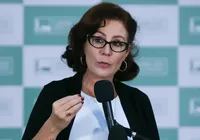 Foragida, deputada Carla Zambelli é presa na Itália imagem