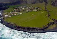 O lugar mais difícil de visitar: a ilha onde a viagem é tão épica quanto o destino imagem