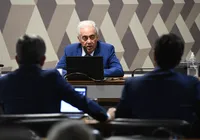 Otto confronta bolsonaristas e mantém agenda no Senado imagem