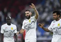 Romarinho fez dupla com Benzema e foi carrasco de CR7; relembre imagem