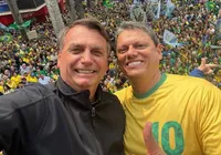 Saiba a possível data para Bolsonaro anunciar Tarcísio como sucessor imagem