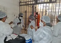 Surto de catapora em presídio: doença em adultos pode levar à morte