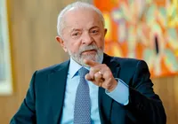 Lula cobra apoio do centrão e avisa a Kassab sobre protestos contra o governo