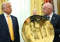 Trump sugere trocar nome de ‘soccer’ para ‘football’ nos EUA imagem