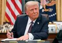 Oposição a Trump critica tarifaço ao Brasil: 'Abuso de poder'