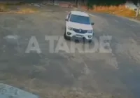 Vídeo flagra execução brutal de homem com mãos amarradas em Salvador imagem