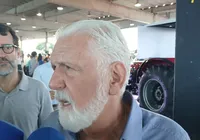 Wagner revela viagem aos EUA para negociar tarifaço com Trump imagem