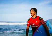 Yago Dora vence e é campeão mundial da WSL pela 1ª vez