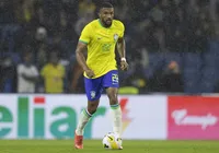 Zagueiro da seleção deixa futuro em aberto ao falar do Bahia: "Vamos ver" imagem