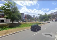 Homem troca tiros com a PM e se rende após horas escondido em esgoto
