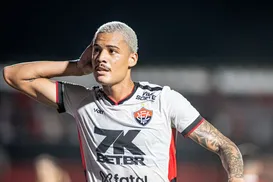 Vendido, Janderson posta indireta em deboche pós eliminação do Vitória - Imagem