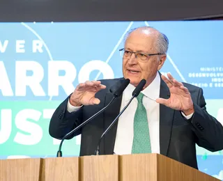 Alckmin chama tarifaço de Trump de “golpe na economia”